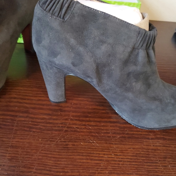 Womens Sam Edelman Grey Pewter Suede Bootie Heels, Simone sz 10 New in Box - Picture 6 of 16